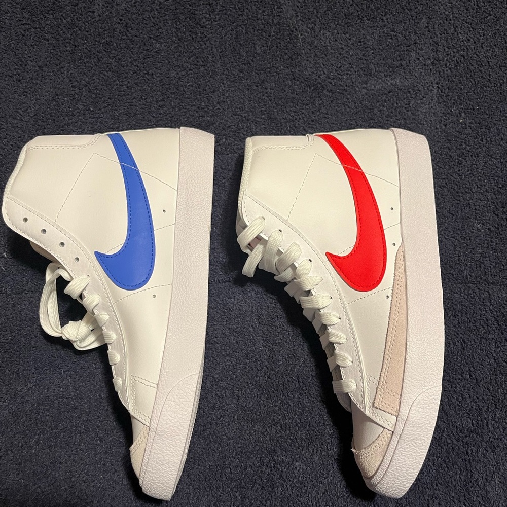 Nike Mid ‘77